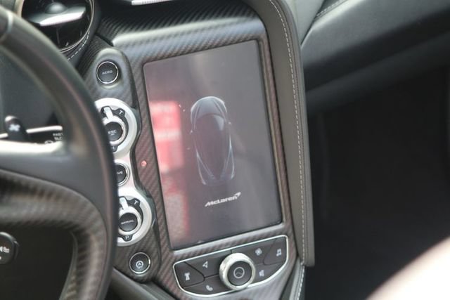 Used 2020 McLaren 720S Spider RWD image 22