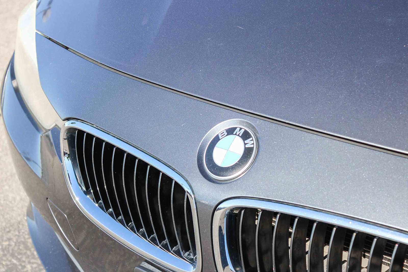 Used 2015 BMW 320i Sedan image 11