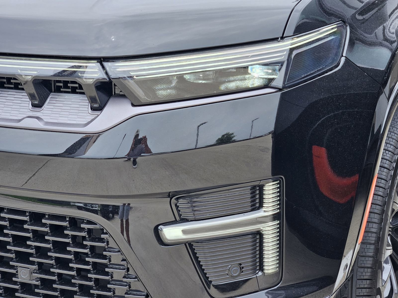 New 2026 Jeep Grand Wagoneer Summit AWD/4WD image 10