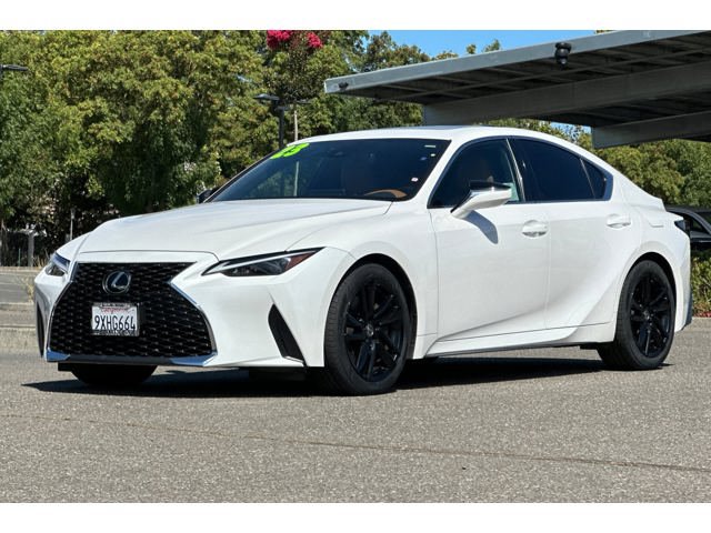 Used 2023 Lexus IS 300 w/ Comfort Package RWD image 8