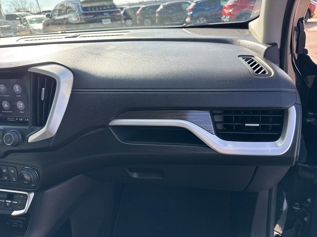Used 2024 GMC Terrain SLT image 22