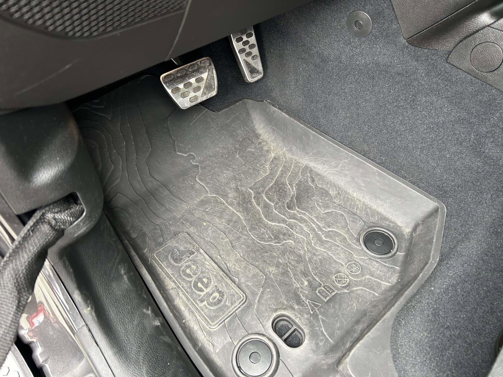 Used 2024 Jeep Wrangler Sport S image 21