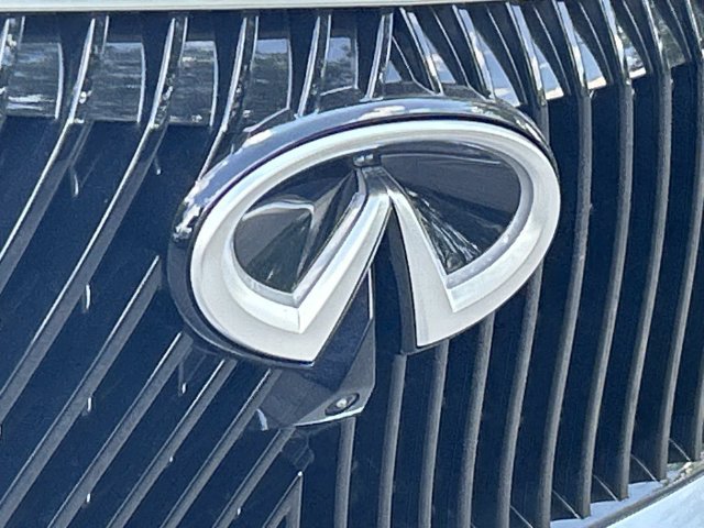 Certified 2027 INFINITI QX60 Luxe w/ Cargo Package AWD/4WD image 11
