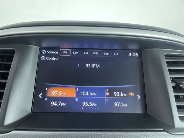 Used 2017 Nissan Pathfinder SL image 21