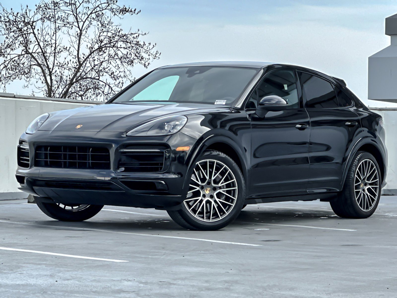 Used 2022 Porsche Cayenne Coupe image 1
