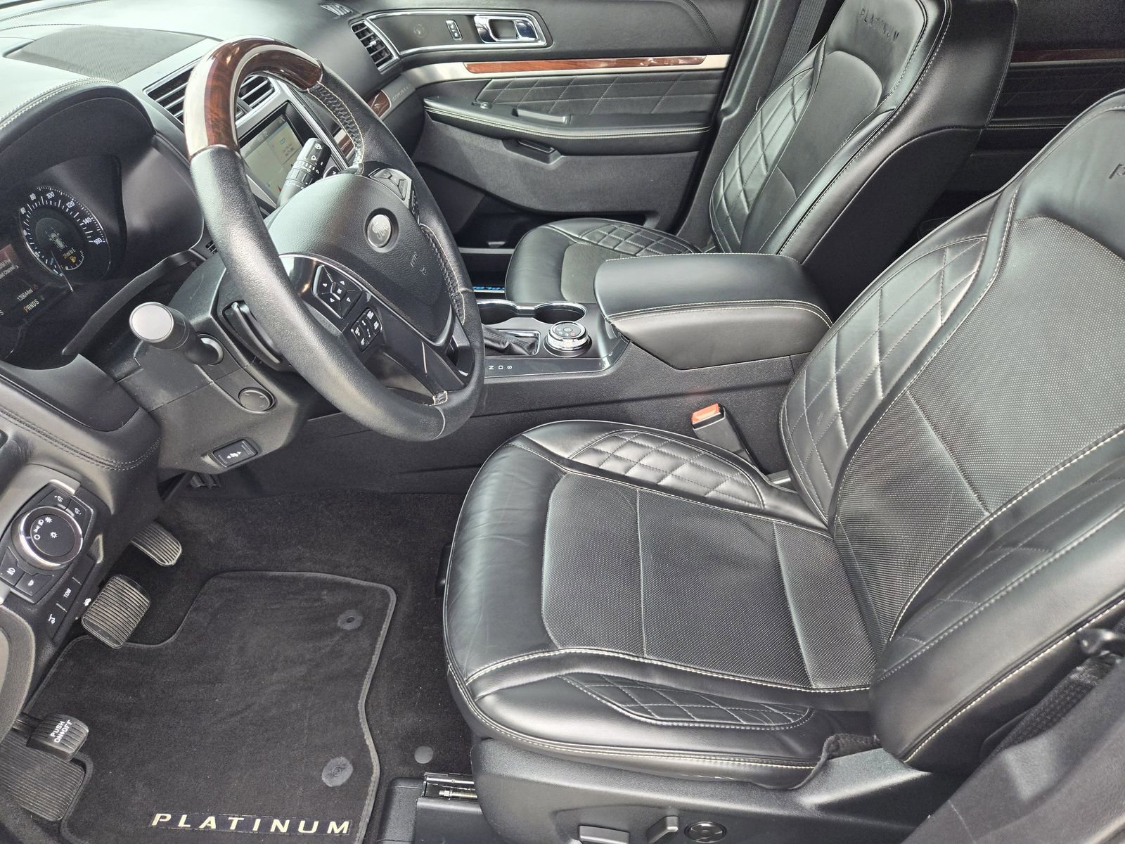 Used 2019 Ford Explorer Platinum AWD/4WD image 15