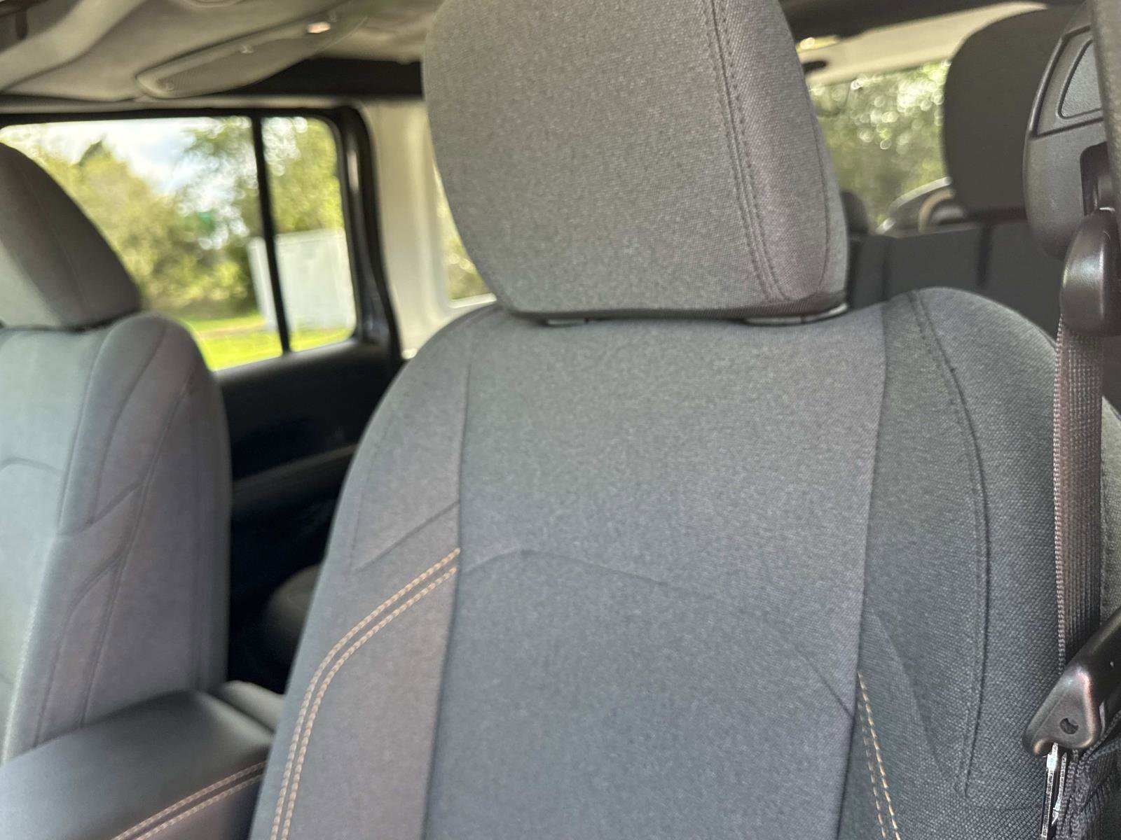 Used 2025 Jeep Wrangler Sahara image 22