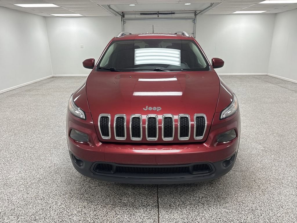 Used 2017 Jeep Cherokee Latitude w/ Cold Weather Group image 3