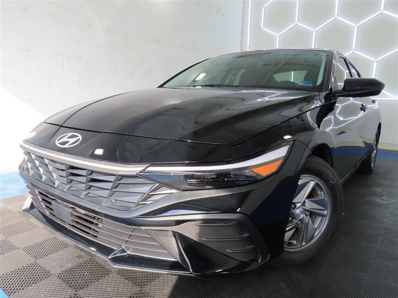 Used 2024 Hyundai Elantra SE