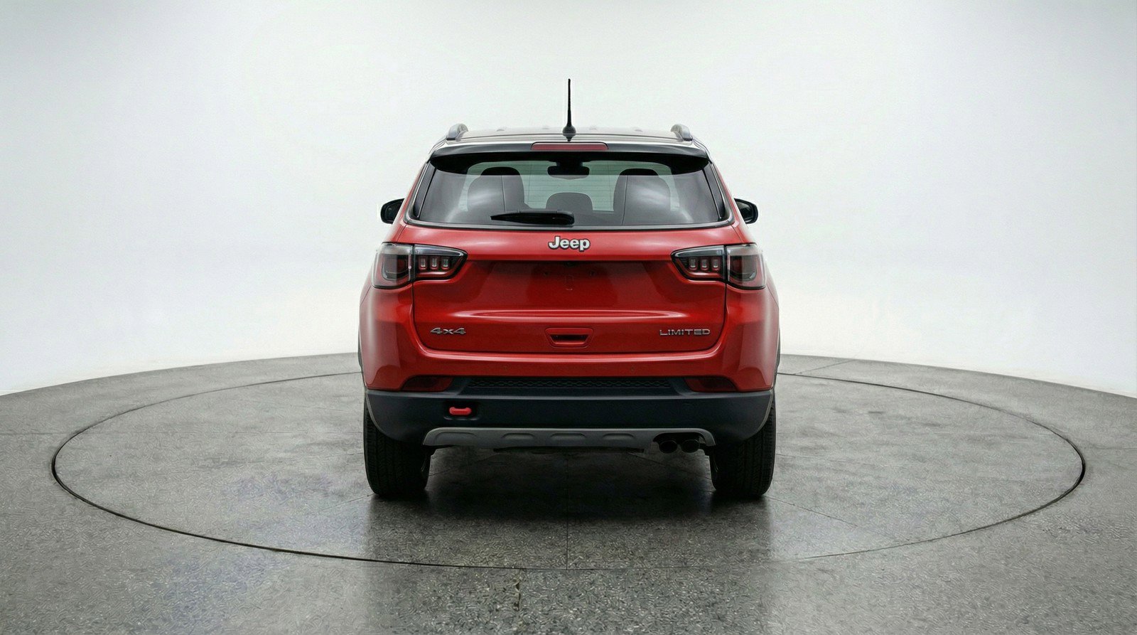 Used 2025 Jeep Compass Trailhawk image 7