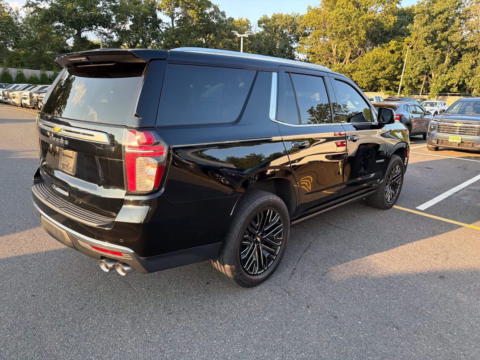 Certified 2021 Chevrolet Tahoe High Country w/ Premium Package AWD/4WD image 3