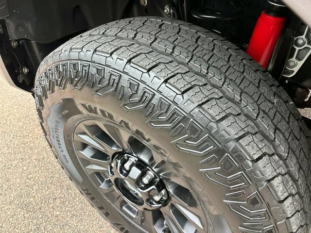 Used 2022 Ford F250 Lariat w/ Tremor Off-Road Package AWD/4WD image 9