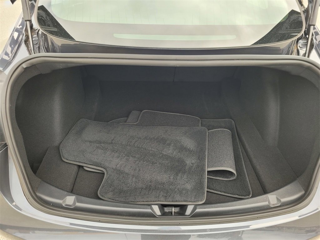 Used 2018 Tesla Model 3 Long Range image 10