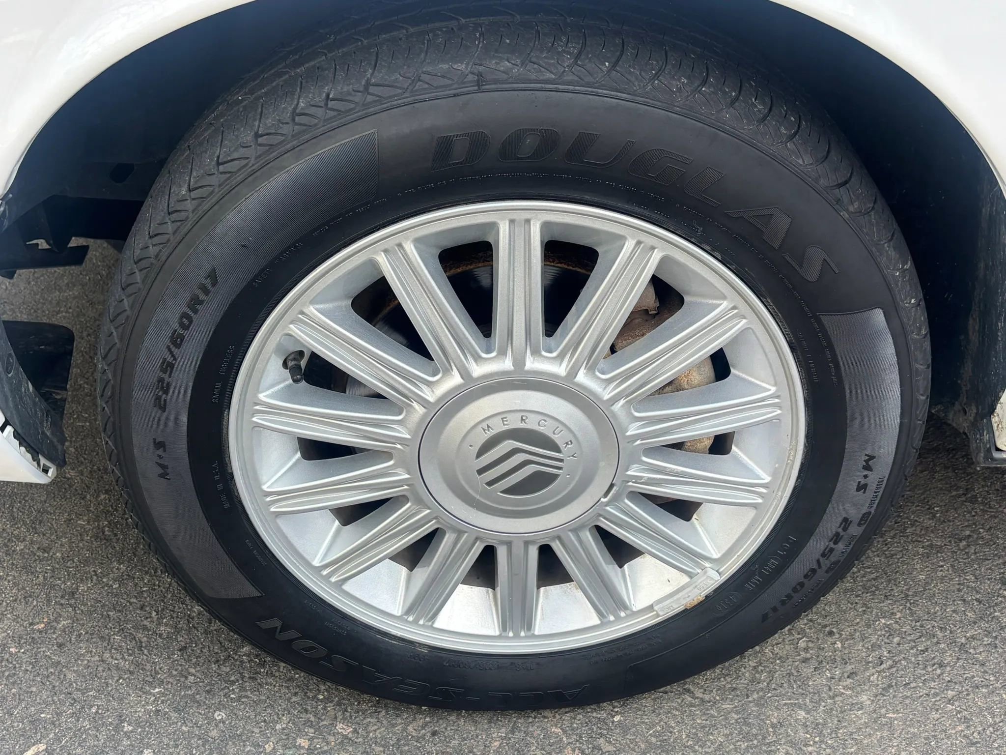 Used 2009 Mercury Grand Marquis LS image 33