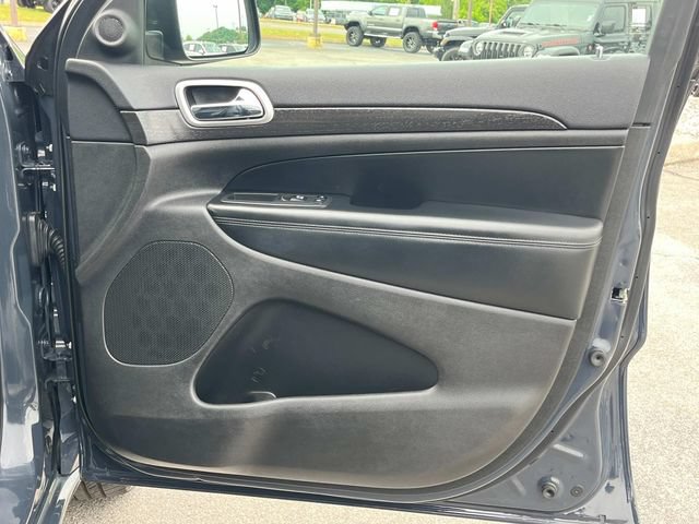 Certified 2018 Jeep Grand Cherokee Altitude RWD image 25