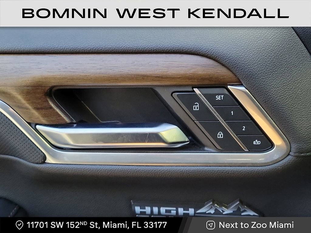 Used 2024 Chevrolet Silverado 1500 High Country image 26