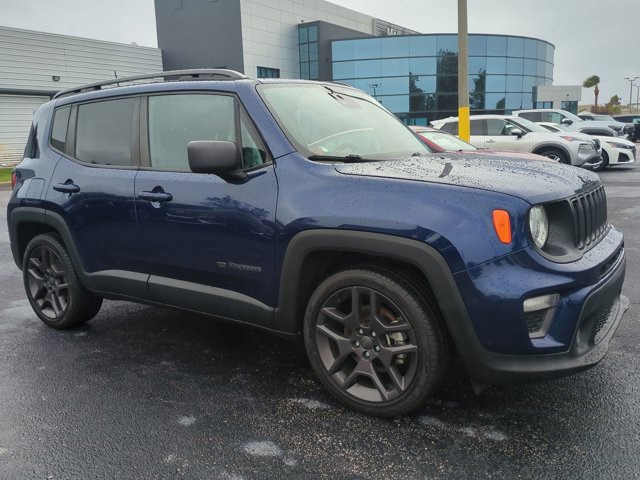Used 2021 Jeep Renegade Latitude w/ Sun & Sound Group image 2