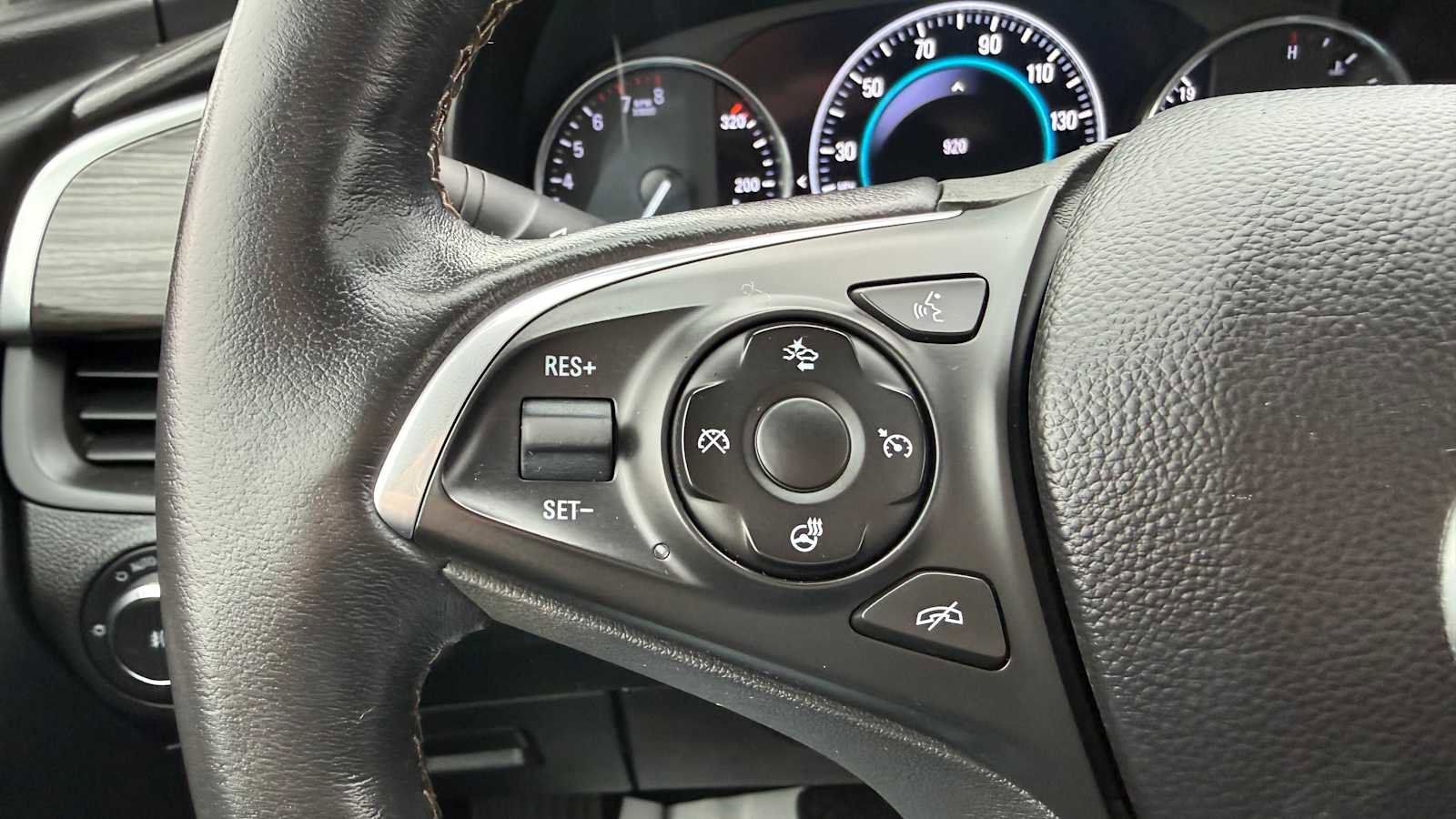 Used 2018 Buick Envision Premium image 15