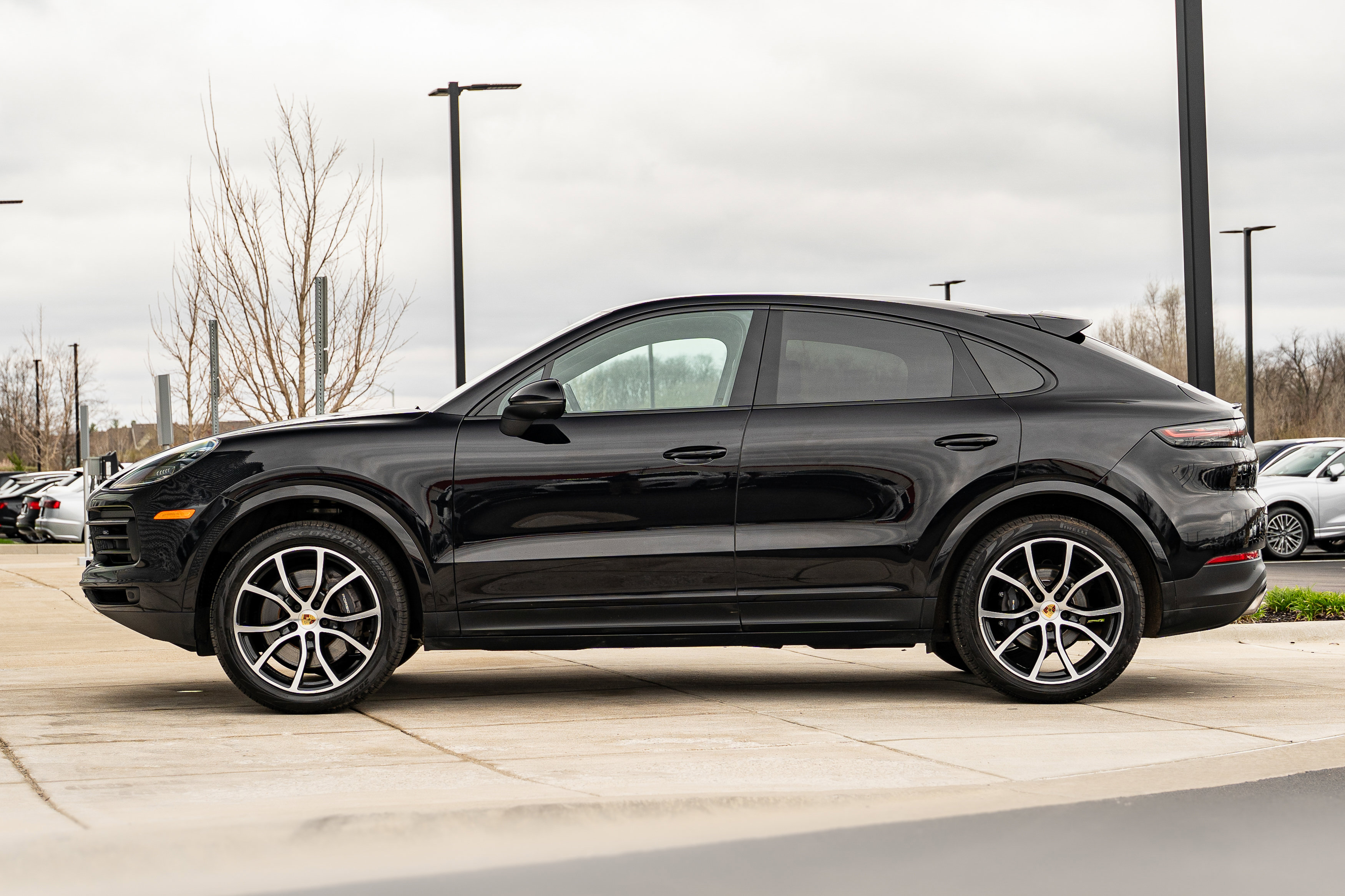 Used 2021 Porsche Cayenne Coupe AWD/4WD image 6