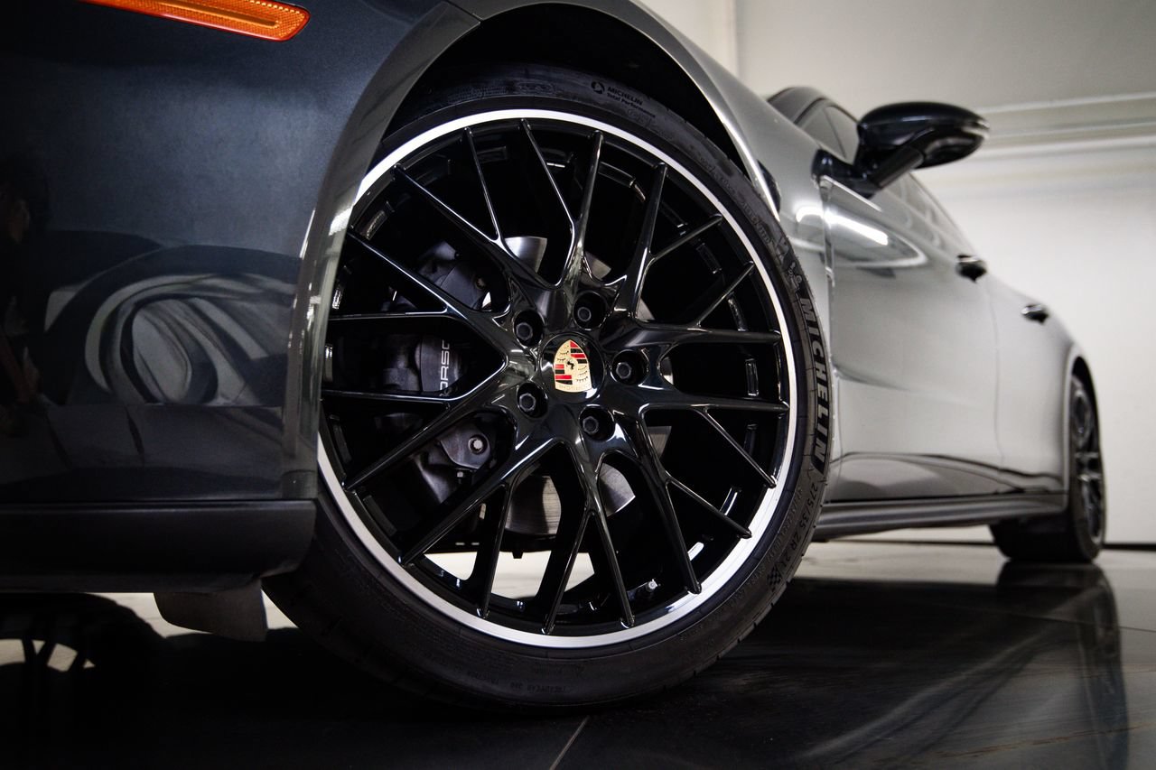 Certified 2018 Porsche Panamera 4 AWD/4WD image 12