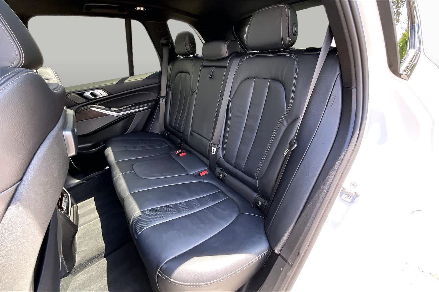 Used 2020 BMW X5 xDrive40i w/ M Sport Package AWD/4WD image 21