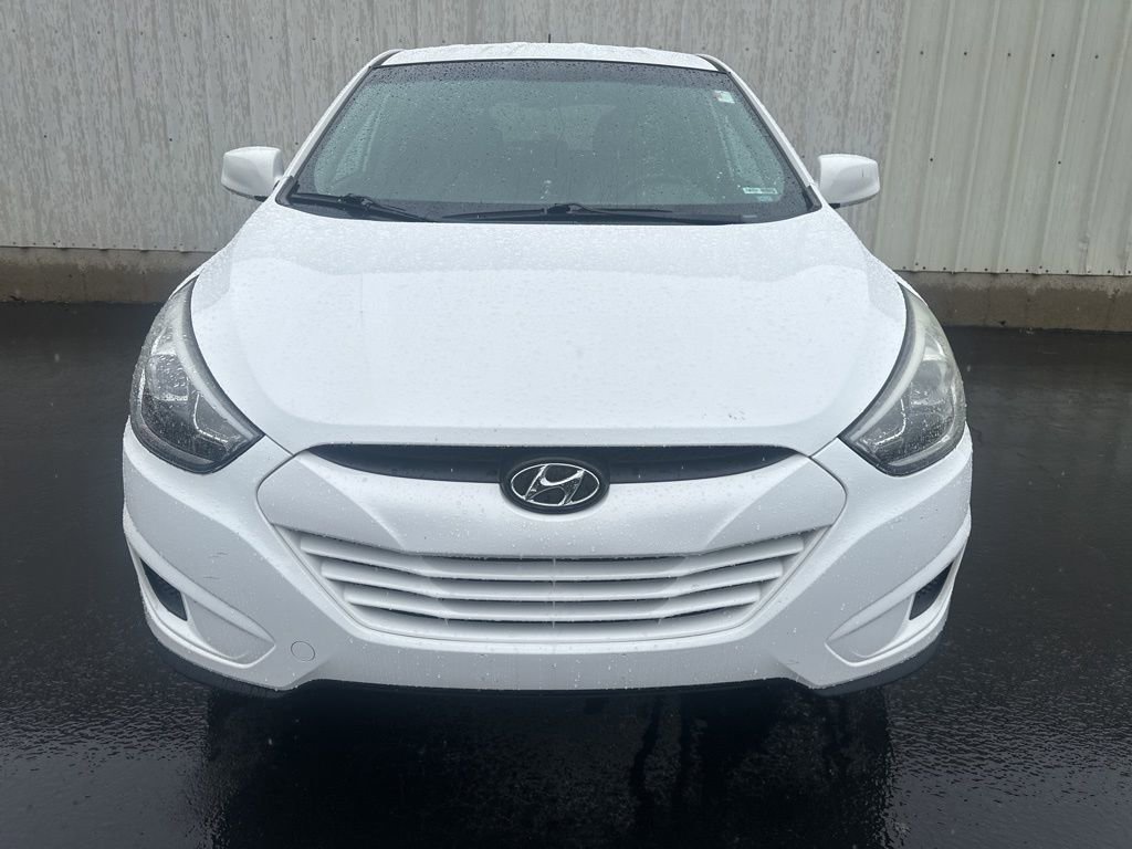 Used 2015 Hyundai Tucson GLS w/ Option Group 02 FWD image 2
