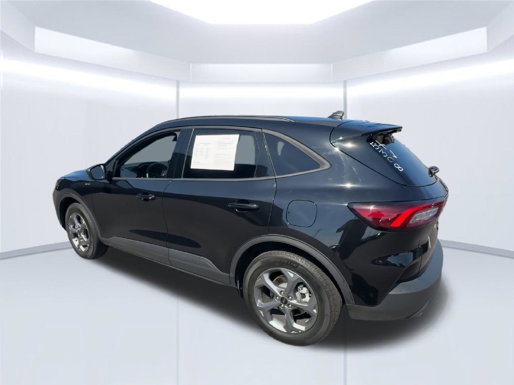 Used 2025 Ford Escape ST-Line AWD/4WD image 7