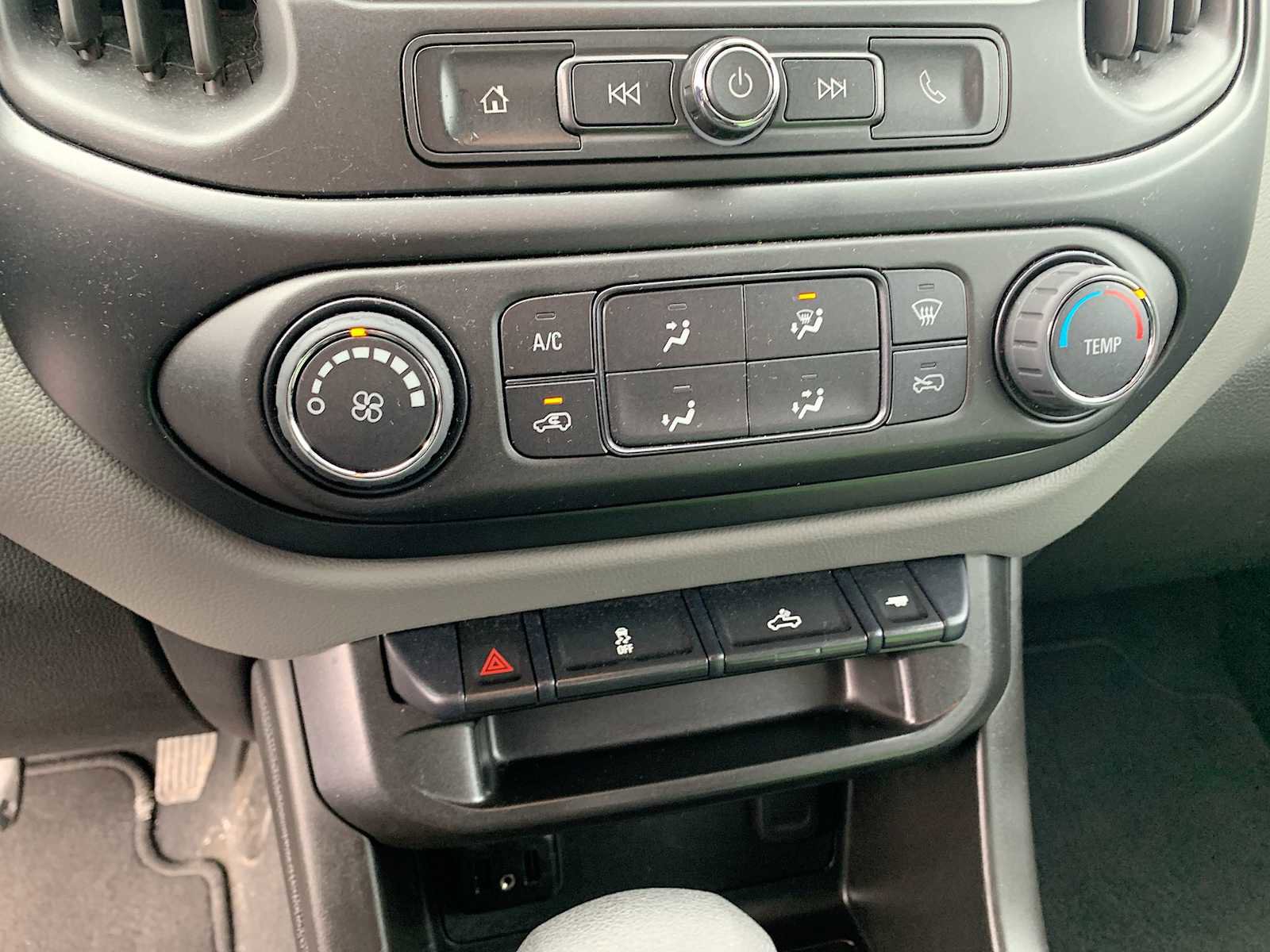 Certified 2022 Chevrolet Colorado W/T w/ WT Convenience Package image 16