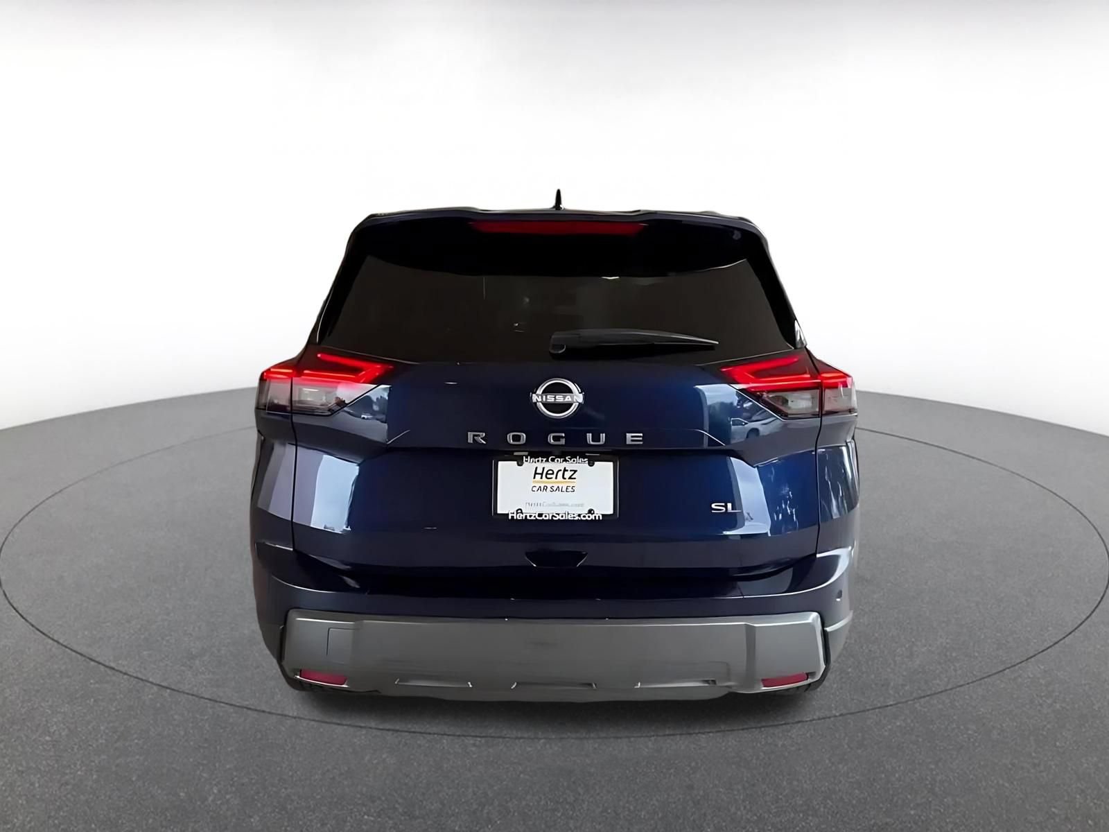Used 2026 Nissan Rogue SL FWD image 12