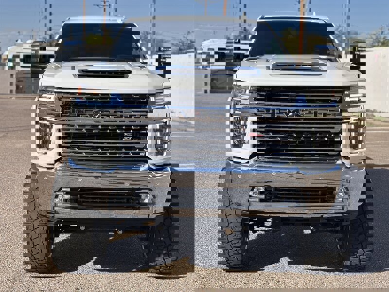 Used 2023 Chevrolet Silverado 2500 LTZ w/ LTZ Premium Package image 9