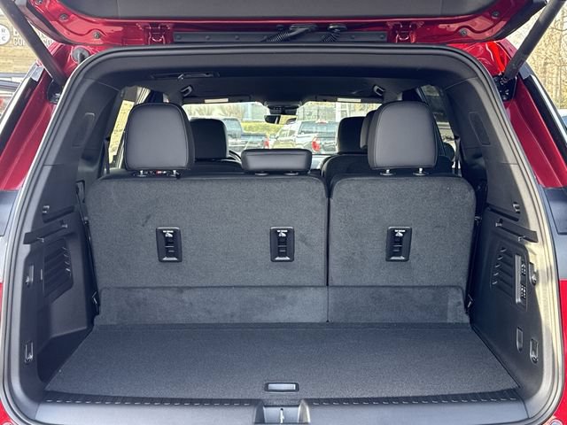 New 2026 GMC Acadia Denali w/ Super Cruise Package FWD image 13