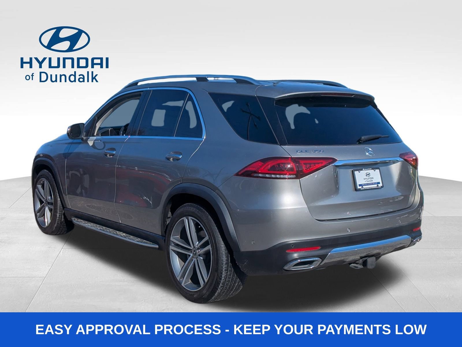 Used 2021 Mercedes-Benz GLE 350 w/ Premium Package image 3