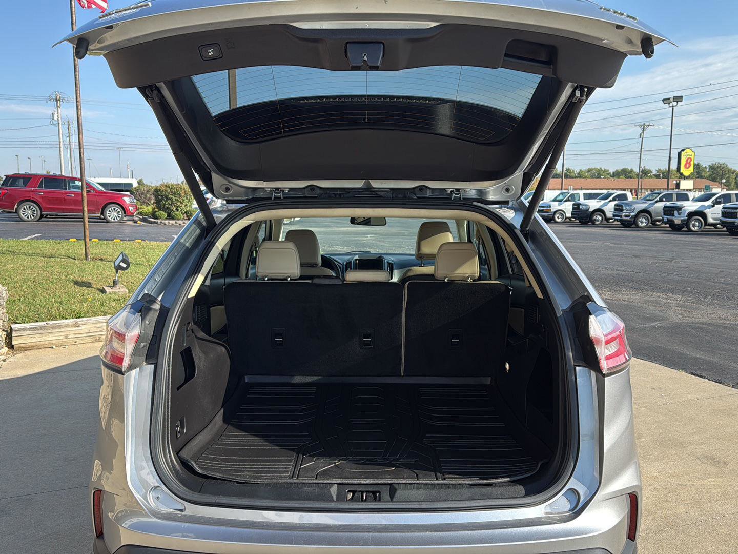 Used 2024 Ford Edge SEL w/ Convenience Package image 12