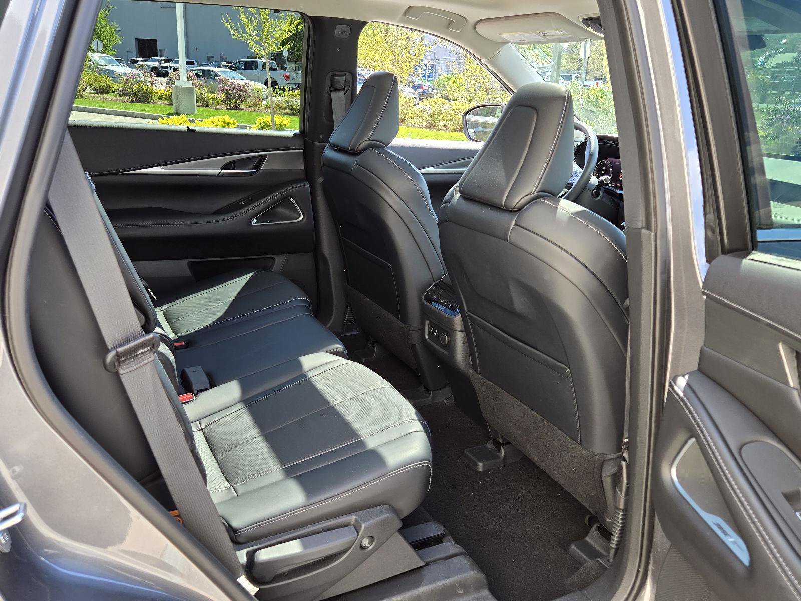 Certified 2023 INFINITI QX60 Luxe w/ Vision Package AWD/4WD image 19