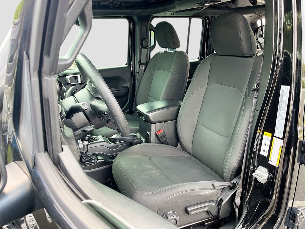 Used 2018 Jeep Wrangler Unlimited Sport image 18