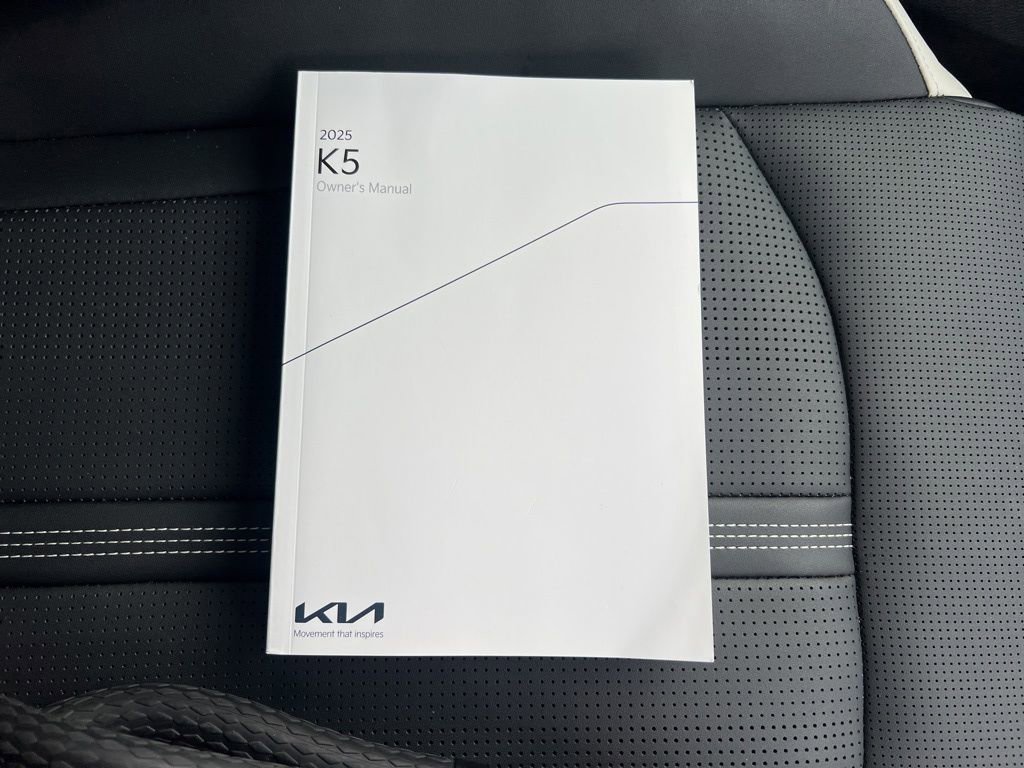 Certified 2025 Kia K5 GT-Line image 24