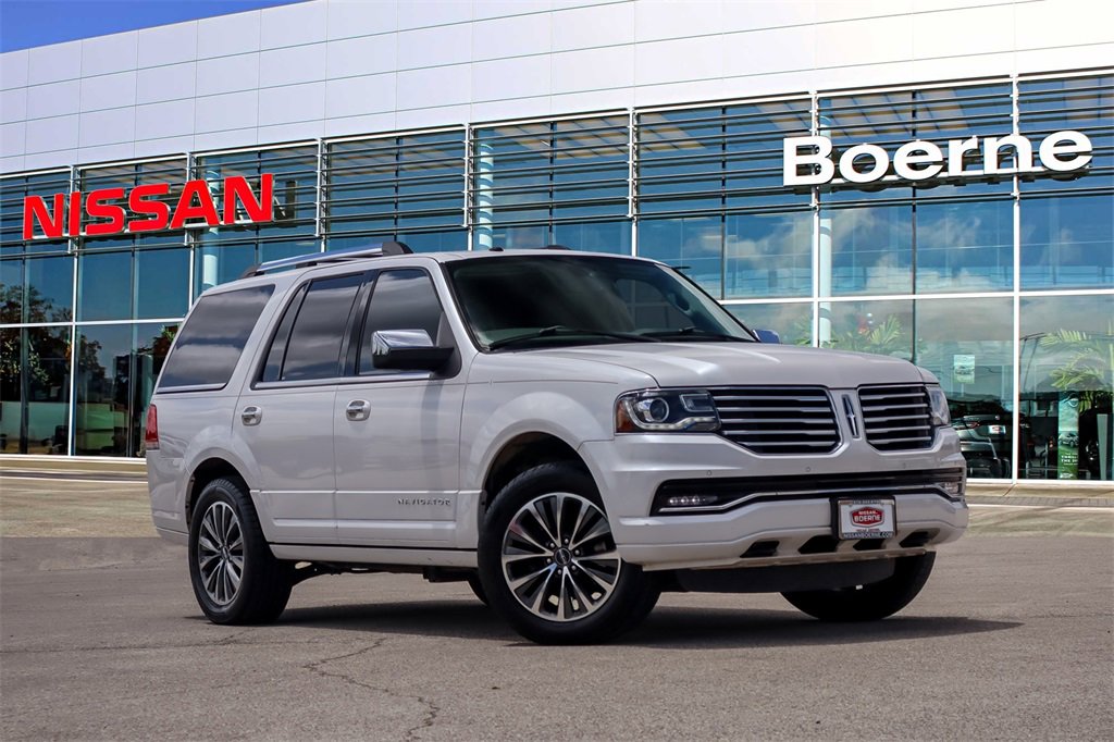 Used 2017 Lincoln Navigator Select