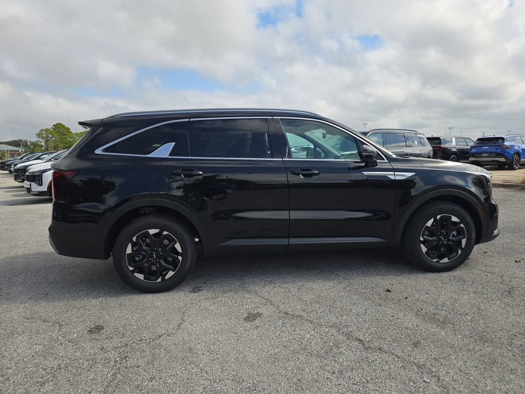 New 2026 Kia Sorento S FWD image 9