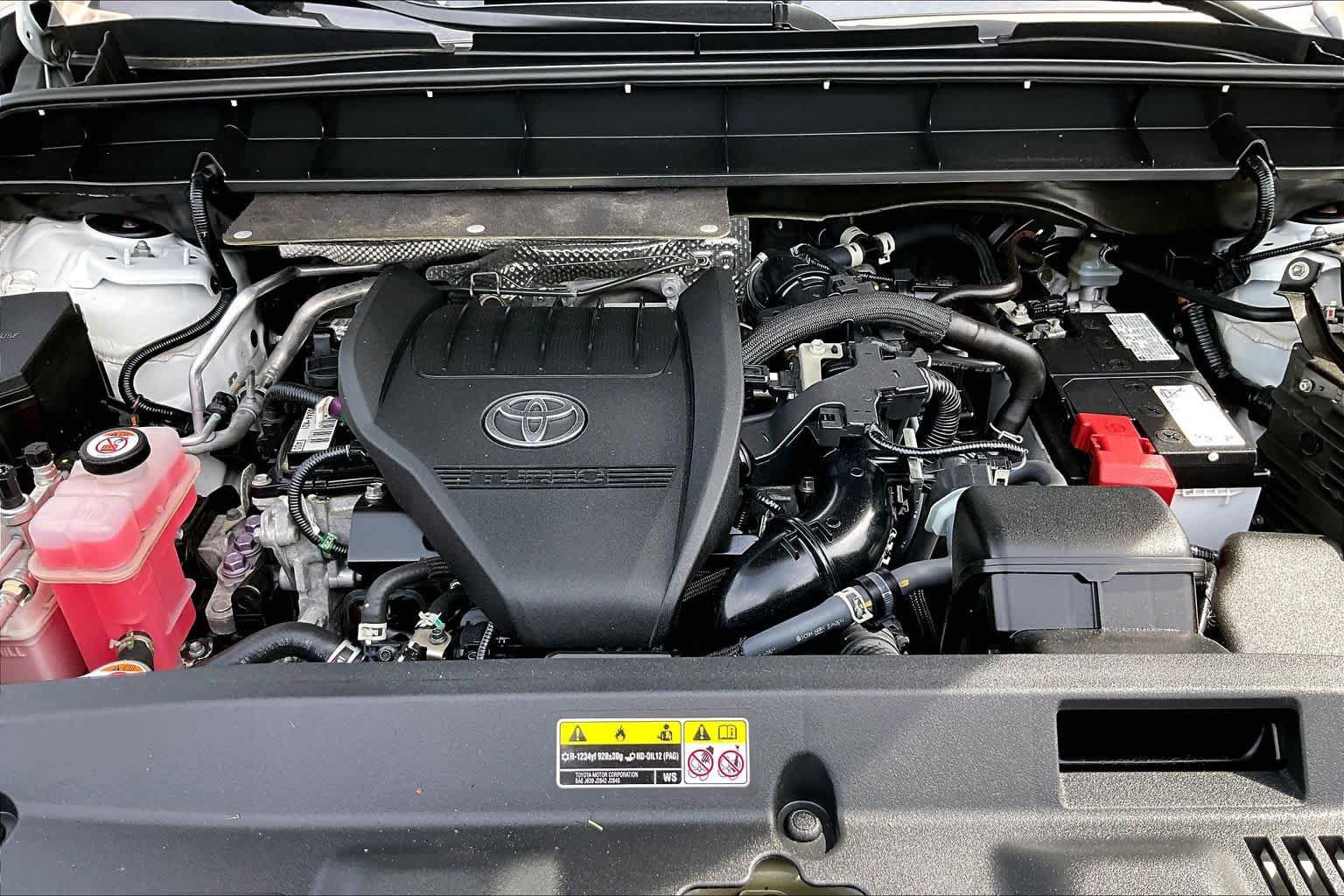 Used 2023 Toyota Highlander XLE FWD image 32