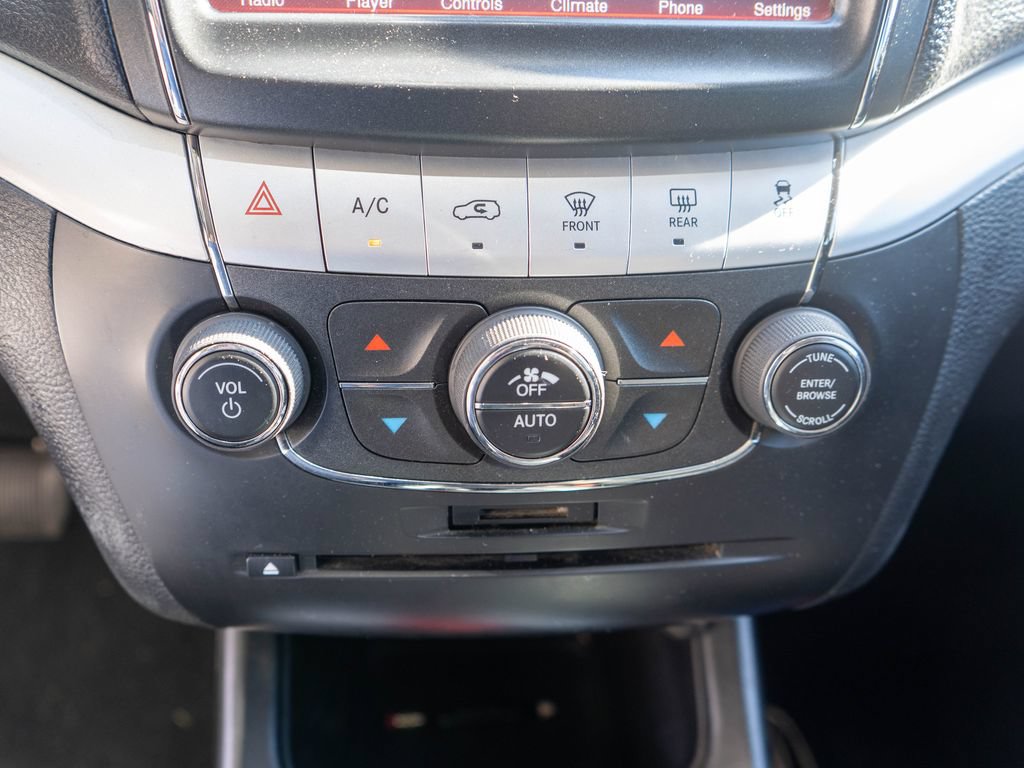 Used 2015 Dodge Journey SXT w/ Flexible Seating Group FWD image 22