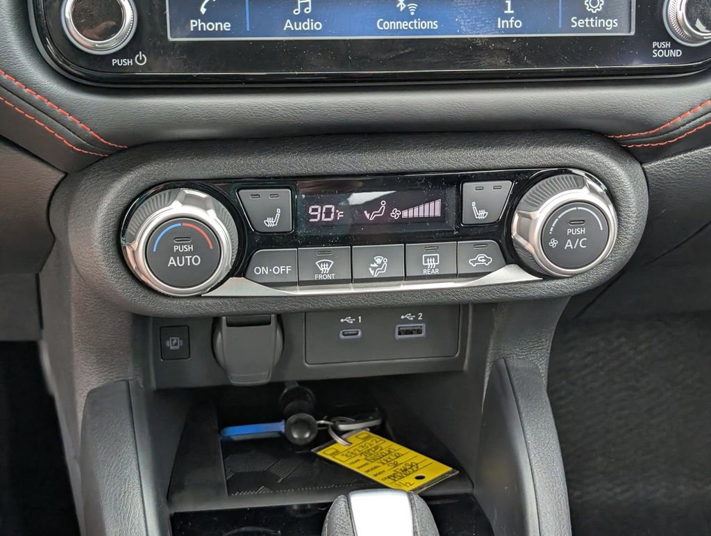 New 2025 Nissan Versa SR w/ Trunk Package image 26