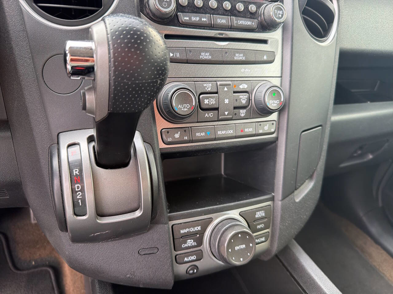 Used 2013 Honda Pilot Touring image 26