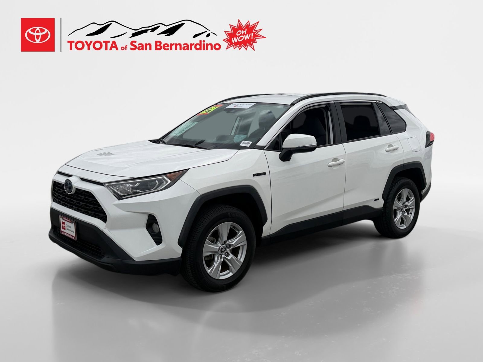 Certified 2021 Toyota RAV4 XLE w/ XLE Grade Weather Package AWD/4WD image 1