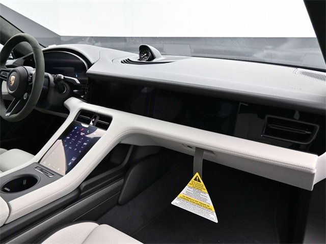 Used 2025 Porsche Taycan GTS image 22