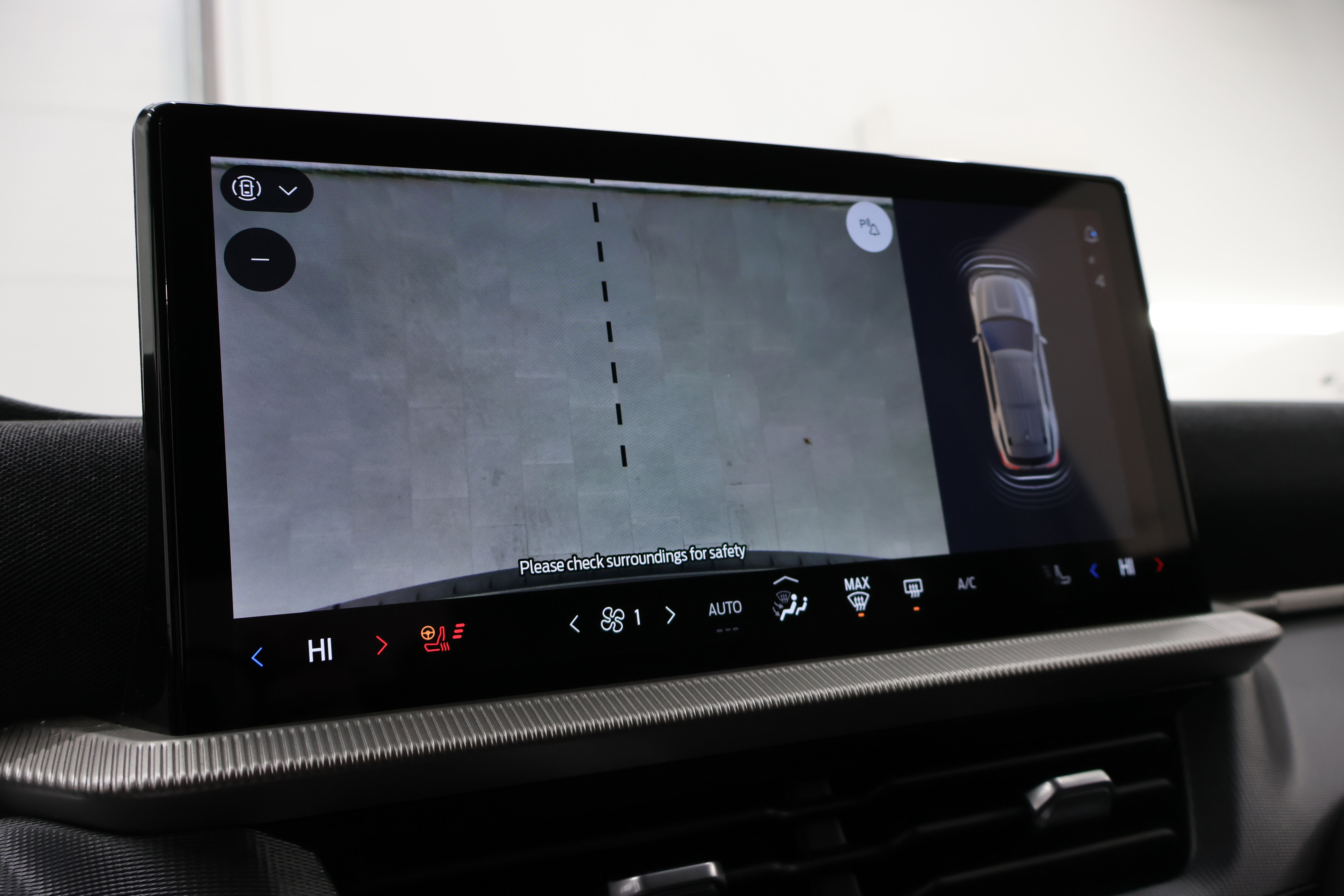 Used 2025 Ford Explorer ST-Line image 20