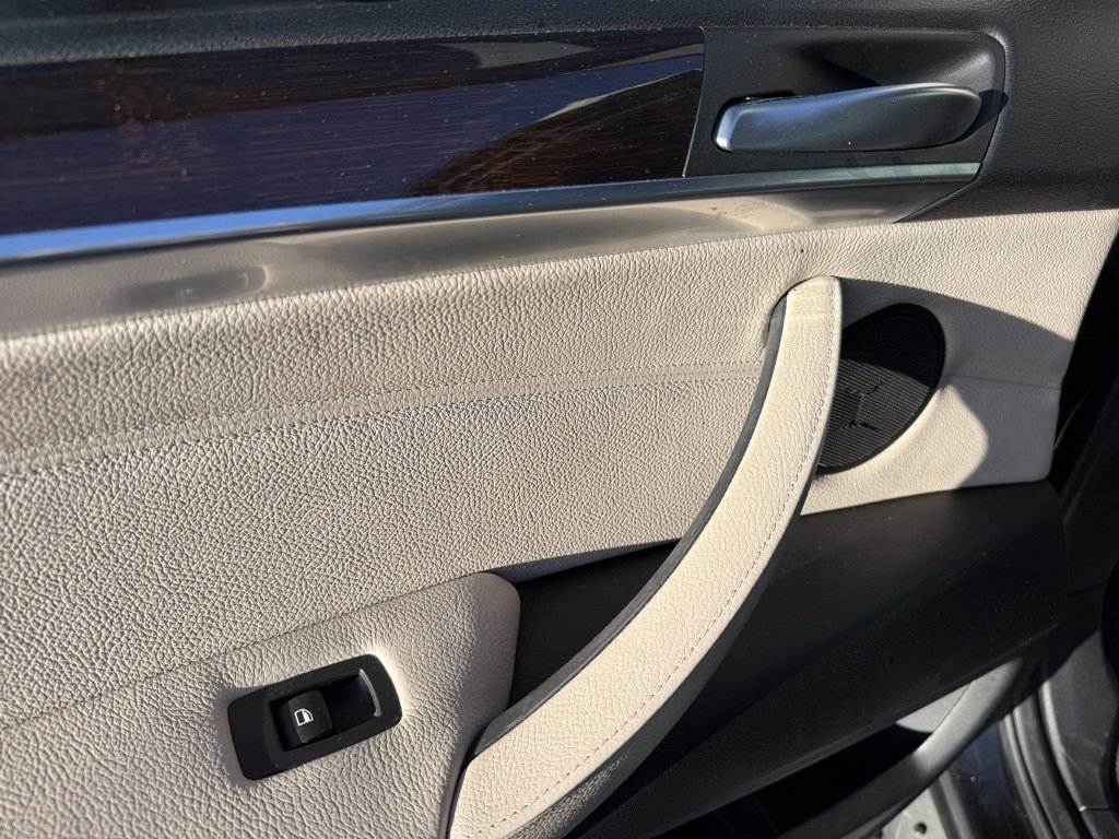 Used 2011 BMW X5 xDrive35i image 33