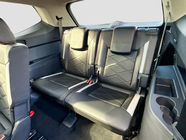 Used 2024 Volkswagen Atlas Peak Edition SEL image 29