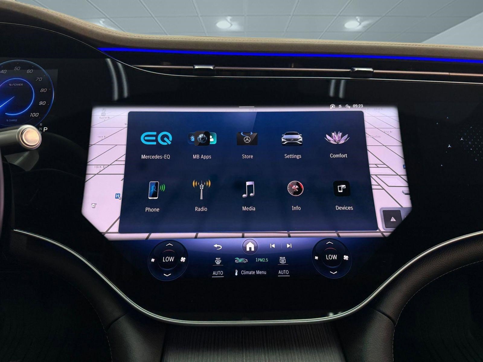 Certified 2023 Mercedes-Benz EQS 580 4MATIC Sedan image 28