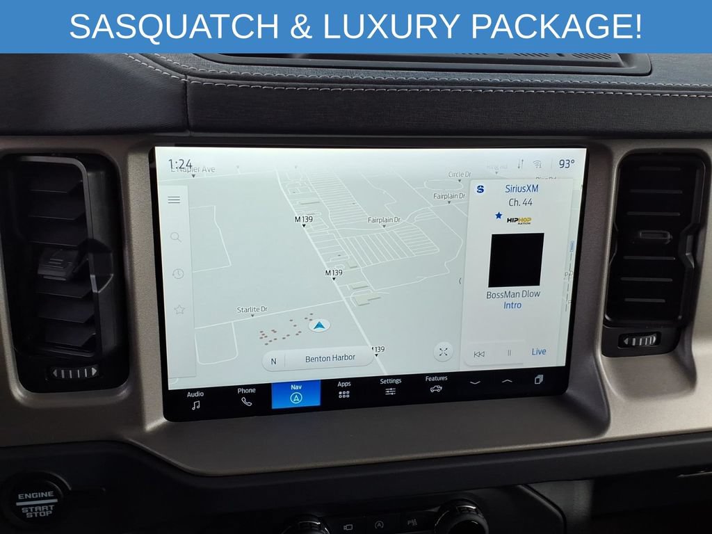 Used 2025 Ford Bronco Outer Banks w/ Sasquatch Package AWD/4WD image 5