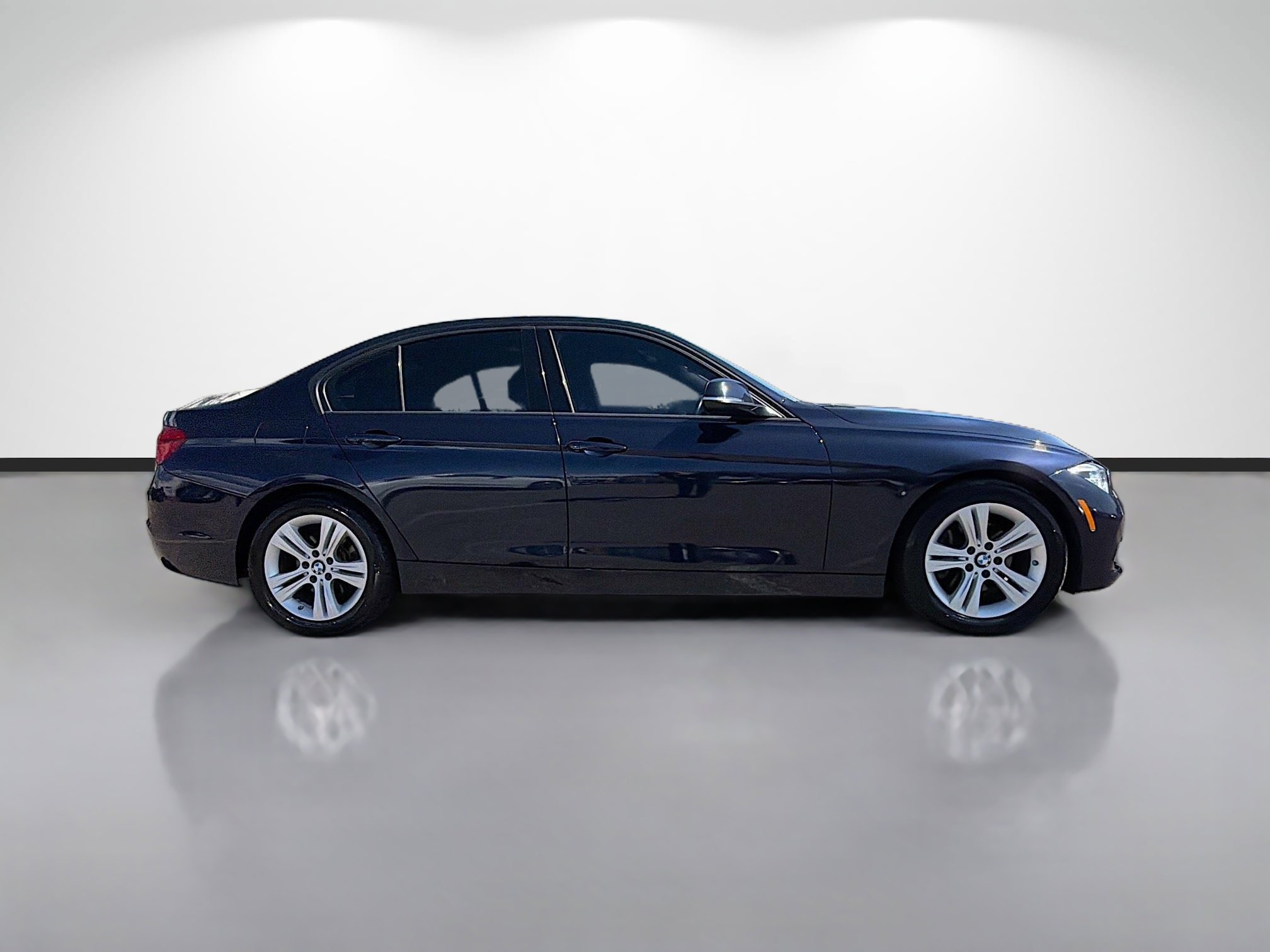 Used 2016 BMW 328i Sedan image 2